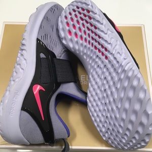 NWT NIKE Renew Freedom Running Shoe in Indigo